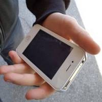 У Тернополі злодії просять телефон, щоб нібито зателефонувати, а тоді втікають