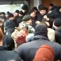 ШТУРХАНИНА І ЖІНОЧІ ВЕРЕСКИ: НА ТЕРНОПІЛЬЩИНІ ПРАВОСЛАВНІ НЕ МОЖУТЬ ПОДІЛИТИ ПРИМІЩЕННЯ ХРАМУ