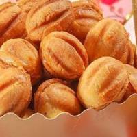 “Горішки” за рецептом кухарки з села, яка колись пекла їх на весілля