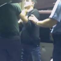 У потязі Шепетівка-Ланівці  троє чоловіків побили і пограбували пасажира