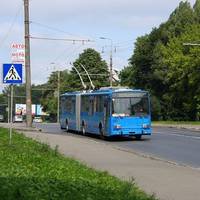 «Буде наступна зупинка»: у Тернополі водій зачинив двері перед чоловіком, діти якого залишились у тролейбусі