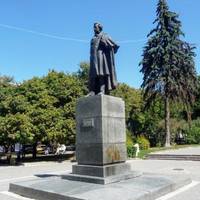 Тернопільський мольфар запевняє, що пам’ятник Пушкіну дуже небезпечний