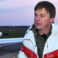 Телемандрівник Дмитро Комаров вилетів з аеродрому Коломиї для встановлення рекорду. ВІДЕО