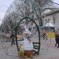У центрі Тернополя встановлять гігантське яйце з підсвіткою (відео)