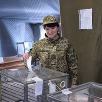 Як голосують українські захисники на Сході. ВІДЕО