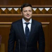 Зеленському написали перші петиції