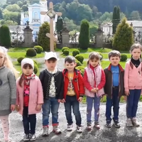 Маленькі кременчани стали зірками YouTube, розповідаючи про рідне місто (відео)