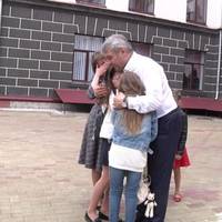 Керівник 6 школи Олександр Остапчук буде вирішувати директорські справи разом з учнями