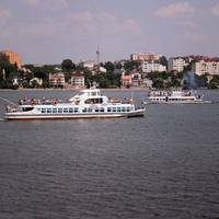 Теплохід «Герой Танцоров», який був на ремонті, знову курсуватиме ставом. ВІДЕО