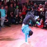 В Тернополі влаштували батл з вуличного танцю. ВІДЕО