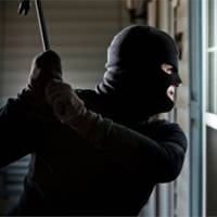 Розбій поблизу Тернопільщині: на родину підприємця напали грабіжники в масках