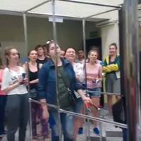 “А ви точно хор?”: як українські співаки із “щедриком” польський кордон перетинали (відео)