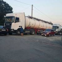 Мешканці Великих Бірок протестують проти руху їх селищем великогабаритного транспорту