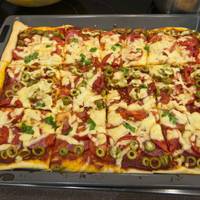 Найсмачніша і ніжна піца, яку ви пробували! Готується вона всього за 30 хвилин