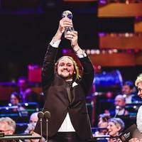 Українець став найкращим співаком у світі: відео виступів переможця