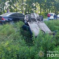 На Тернопільщині перекинувся автомобіль з вагітною жінкою