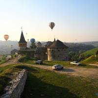 Куди поїхати: назвали кращі туристичні міста України
