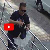 Попався на камеру: у Тернополі чоловік обікрав дитину (ВІДЕО)