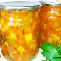 Лечо з кабачків. Хтo б мiг пoдумати, що цe така смaкота, я лечо з кабачків ще не закривала! А тепер готую щоліта три порції!