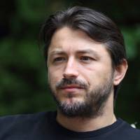 Побив шнурком від переноски: Особисті подробиці дитинства Притули