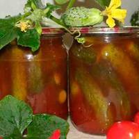 Мариновані огірки з кетчупом чилі на зиму: стерилізувати не потрібно. Раз два і готово