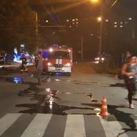 У Тернополі внаслідок ДТП перекинулась машина