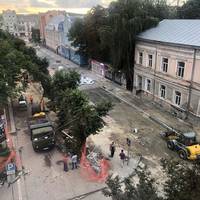 У Тернополі активно ремонтують дороги, двори та сквери