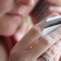 Будьте обережні: за добу телефонні аферисти виманили у двох пенсіонерок чималі суми за порятунок рідних