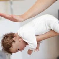 У Тернополі розшукують жінку, яка врятувала півторарічну дитину