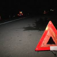 Вночі на Підволочищині вантажівка влетіла у фіру: один чоловік загинув, а дитина в лікарні