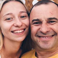 Віктор Павлік відреагував на чутки про вагітність молодої коханої