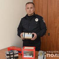 Тернопільські поліцейські застерігають: вибухівку можуть замаскувати навіть під іграшку. ВІДЕО