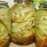 Цей рецепт дочка принесла з роботи – я спробувала і «закохалася». Огірки по-канадськи! Всі хто спробував обов’язково просить рецепт!