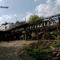 У Теребовлі розпочали ремонт пішохідного мосту, який збудували ще у 70-х роках. ВІДЕО