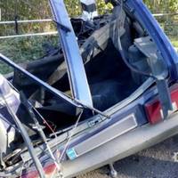 Машину повністю розтрощило: поблизу Чорткова автомобіль зіткнувся з вантажівкою. Відео