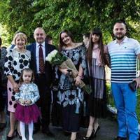 Життя після замаху. Ректора Андрія Крисоватого з дружиною відправили на лікування за кордон