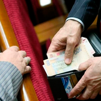 Перші зарплати в Раді: хто скільки заробив. СПИСОК