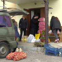 Волонтерська організація “Іскра любові” вже сімнадцятий рік поспіль проводить акцію “Дари осені”. ВІДЕО