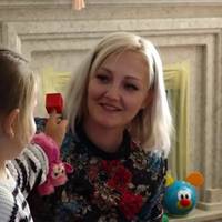 «Це не важко, а весело»: тернополянка виховує дві пари двійнят і 3-річну дівчинку (Відео)