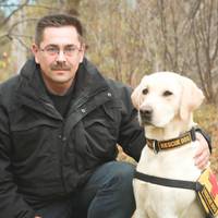 У Тернополі живе пес, який рятує людські життя