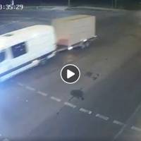 У Тернополі обірвані тролейбусні провода порізали обличчя пішоходу (Відео)