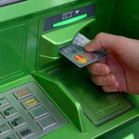 Банкомат «забрав» карту і не віддає – скористайтеся цією шпаргалкою!