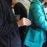 У Тернополі в маршрутці обікрали жінку