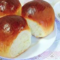 Булочки “як пух”. З цього тіста можна пекти абсолютно все: піцу, пиріжки, булочки