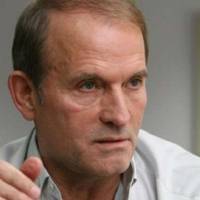 Тернополян закликають приєднатися до бойкоту товарів, що рекламуються на телеканалах Медведчука