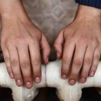 На Тернопільщині є чоловік, який вже третю зиму замість газу використовує повітря