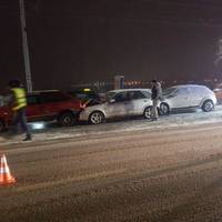 Через ожеледицю у Тернополі за один вечір сталося відразу кілька ДТП (ФОТО)