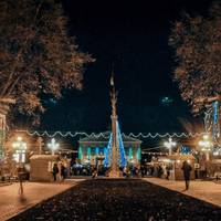 «Зоряне небо» та 3D-ілюмінація: у Тернополі готуються до новорічно-різдвяних свят. ВІДЕО