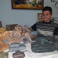 На Тернопільщині хлопчик з пластиліну конструює різну техніку (Фото)