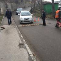 На одній із вулиць Тернополя з’явився «лежачий поліцейський»